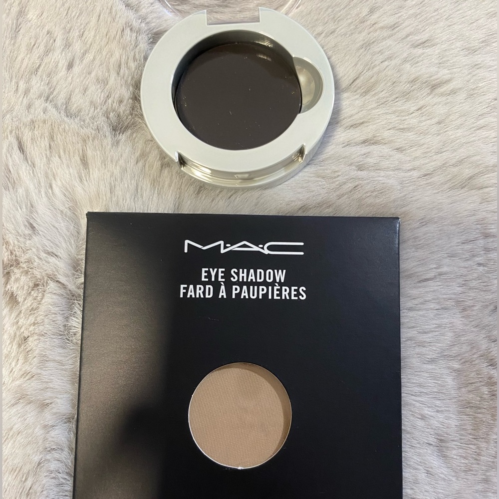 MAC Eyeshadow Refill Pan Omega
